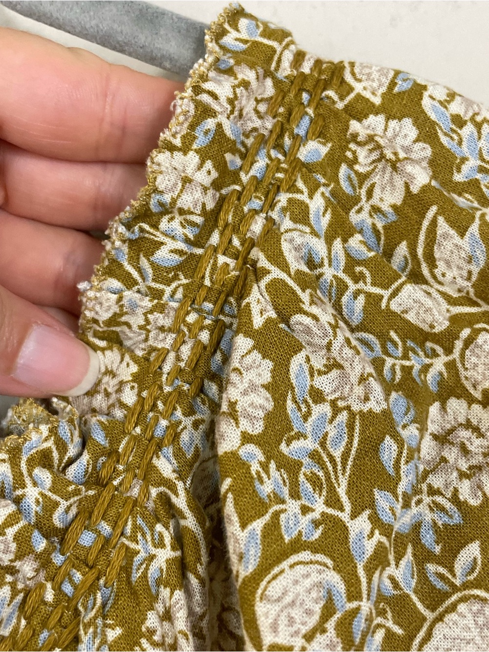 Faherty Annabelle Top - Golden Theodora Floral Linen Blouse Size XS - Picture 4 of 9